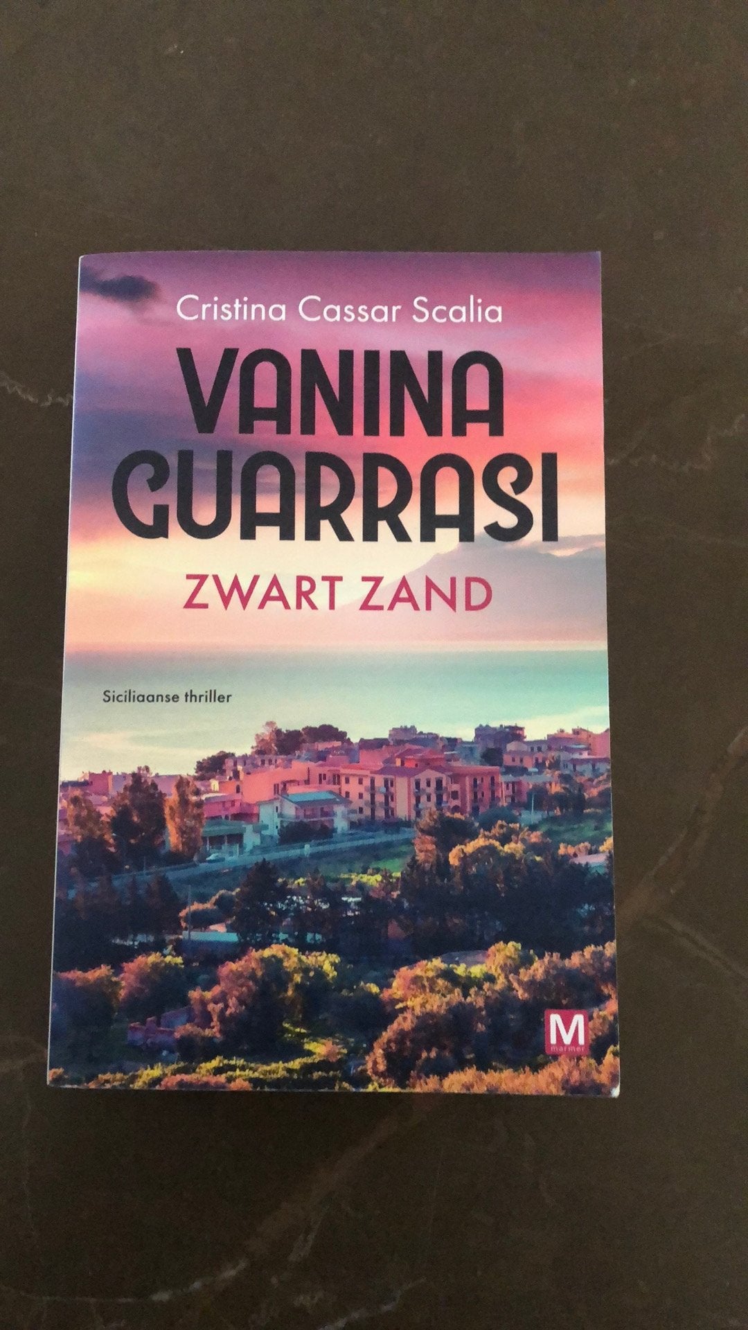 Cristina Cassar Scalia - Zwart zand, Enlèvement, Cristina Cassar Scalia