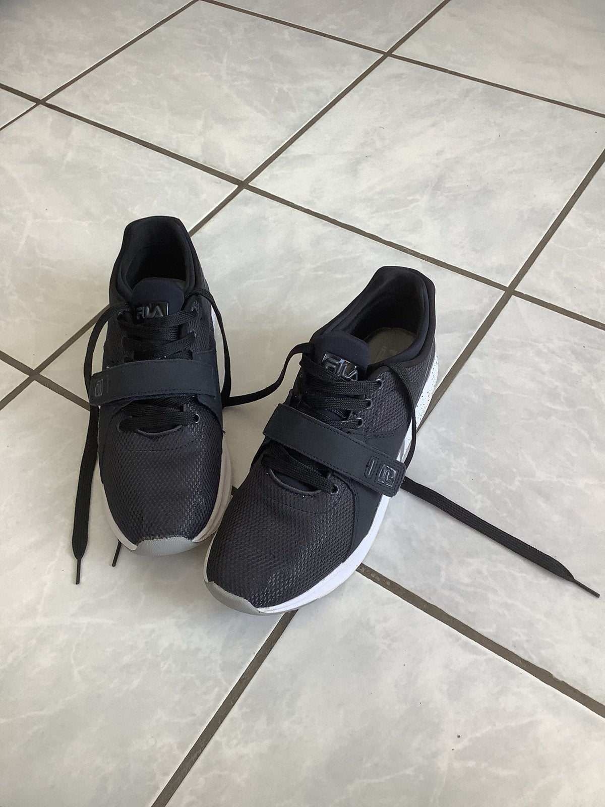 Fila herenschoenen maat 45 in nieuwstaat, Zwart, Ophalen of Verzenden, Zo goed als nieuw, Sneakers