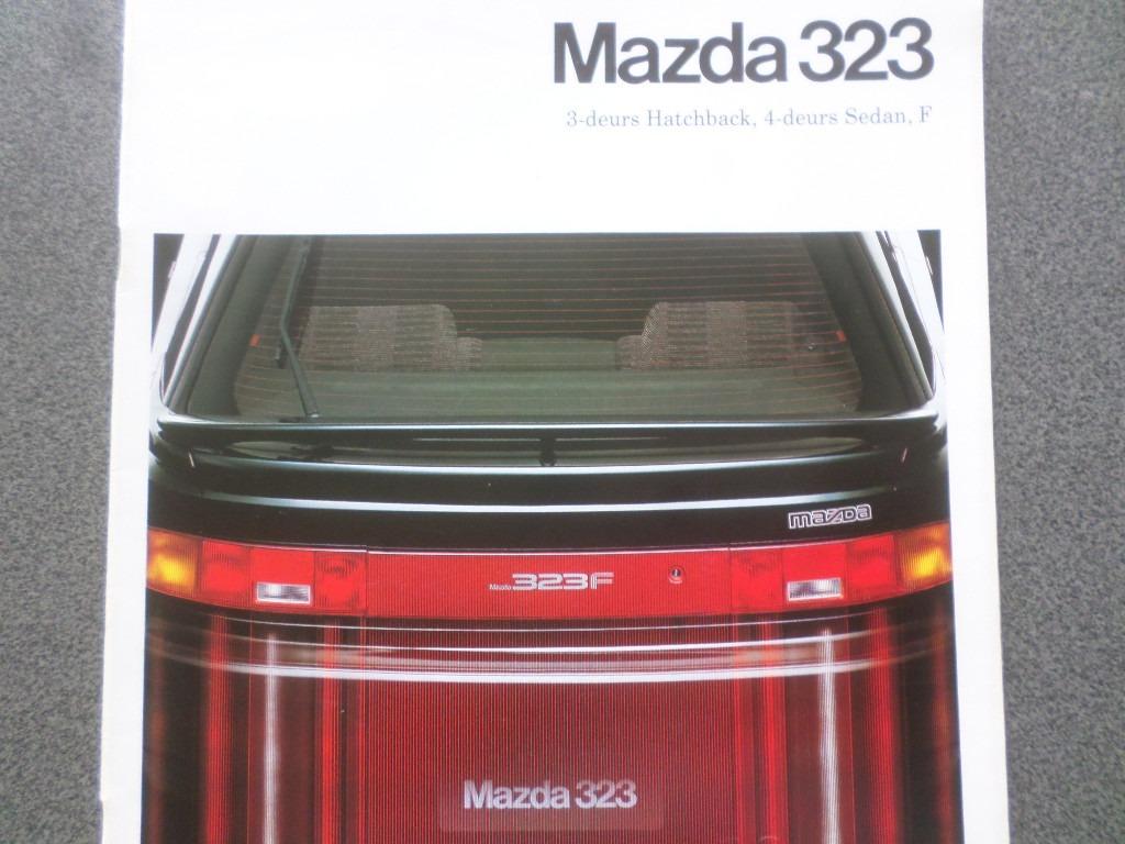 1989 1990 Brochure Mazda 323, Livres, Autos | Brochures & Magazines, Mazda, Enlèvement
