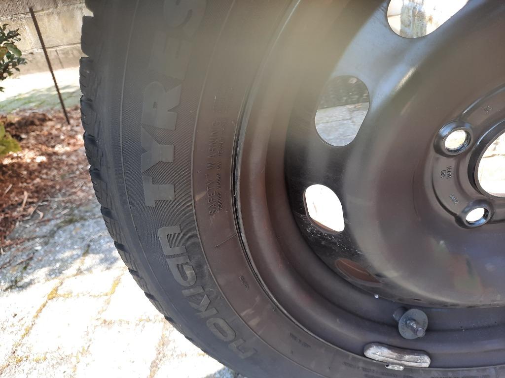 Winterbanden 195/60/R15 met of zonder velg, Auto-onderdelen, Ophalen, 15 inch, Banden en Velgen, Nieuw