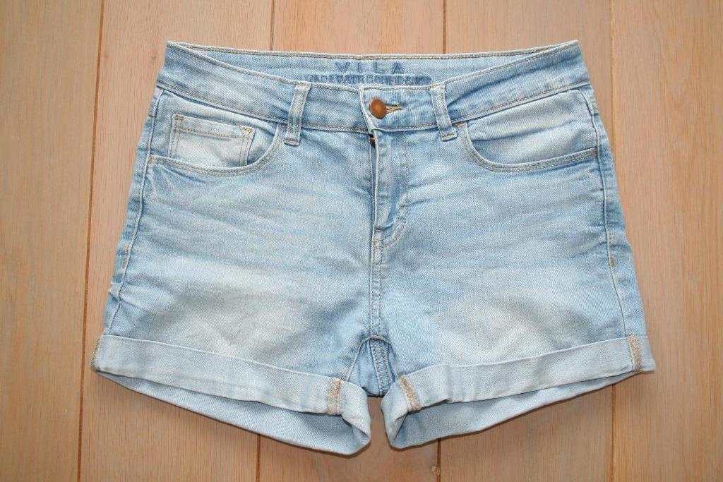 Jeansshort Vila - maat 38 - mooie staat, Blauw, Vila, Overige jeansmaten, Ophalen of Verzenden