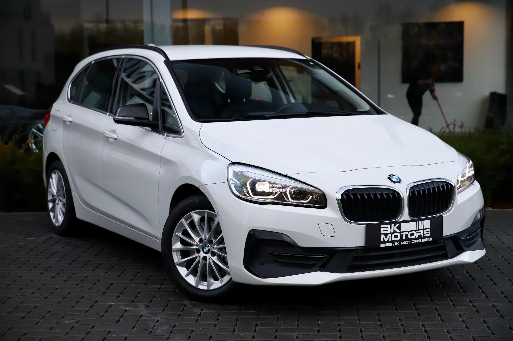 BMW 225 xe iPerformance Active Tourer M Sport, Auto's, BMW, 2 Reeks, Wit, Leder, 5 zetels
