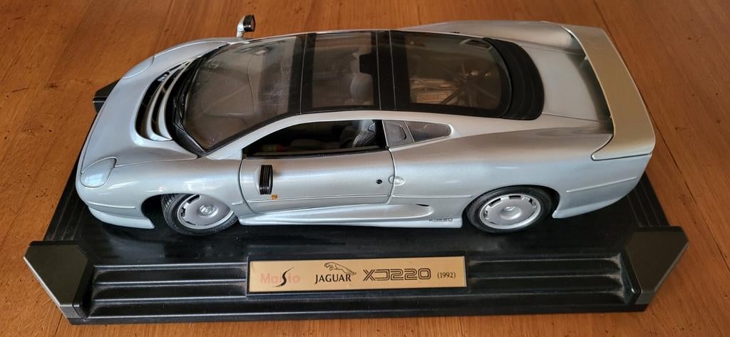 Jaguar XJ 220 modelauto schaal 1:12, Ophalen, Zo goed als nieuw, 1:9 t/m 1:12, Auto