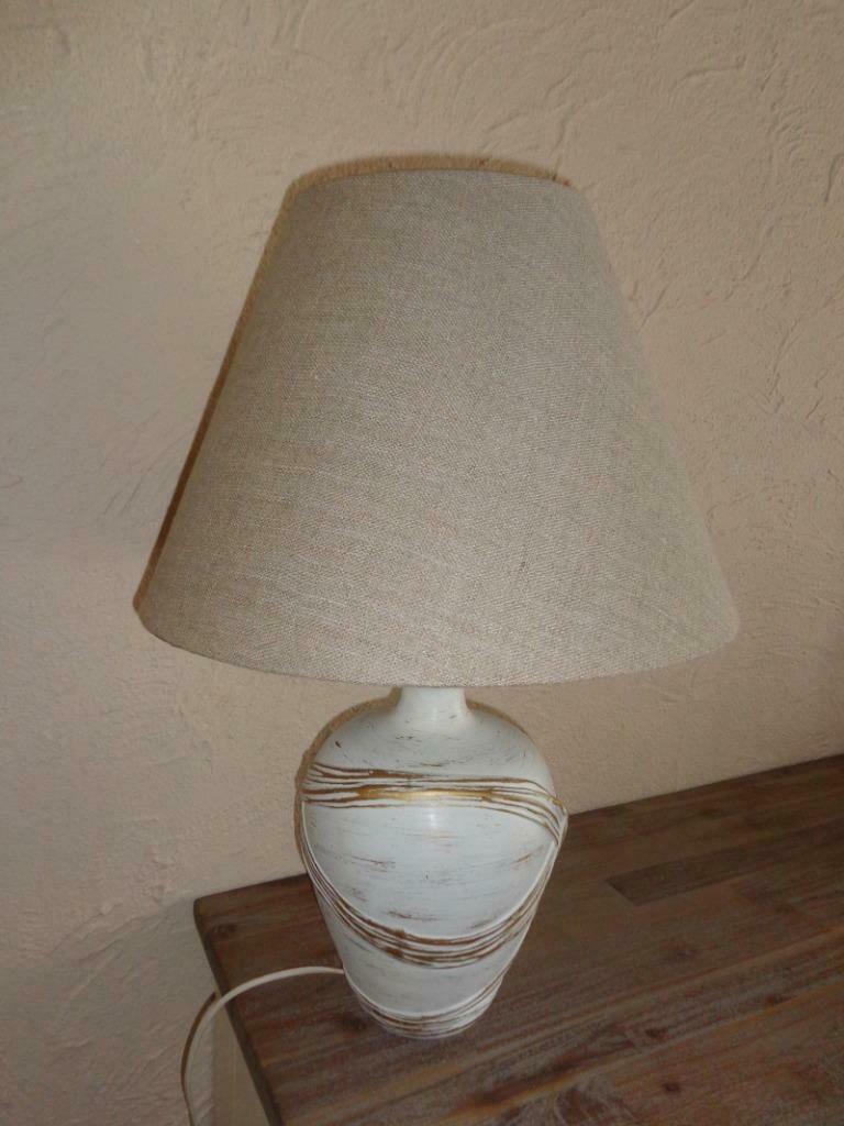 Belle lampe de table décorative, Huis en Inrichting, Lampen | Overige, Ophalen