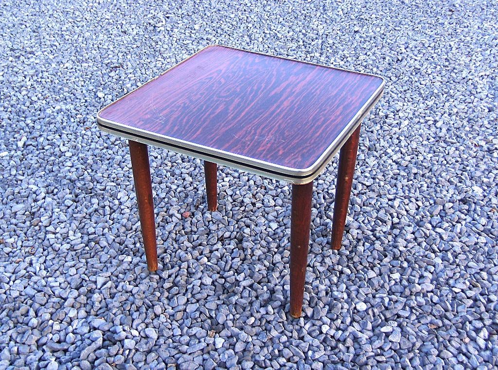 Vintage midcentury bijzettafeltje | plantentafel | krukje., Huis en Inrichting, Tafels | Bijzettafels, Ophalen of Verzenden