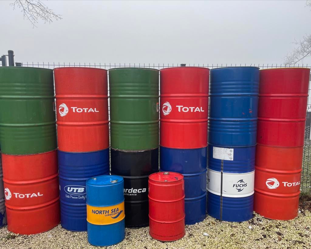 Metalen vat van 60 liter 10€, 220 l vanaf 20€, Ophalen of Verzenden, Metaal