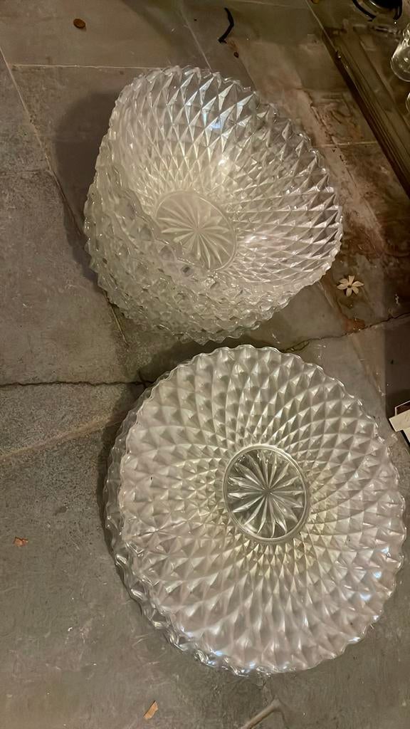 4 glazen / kristal? schalen met onderzetter, Antiek en Kunst, Ophalen