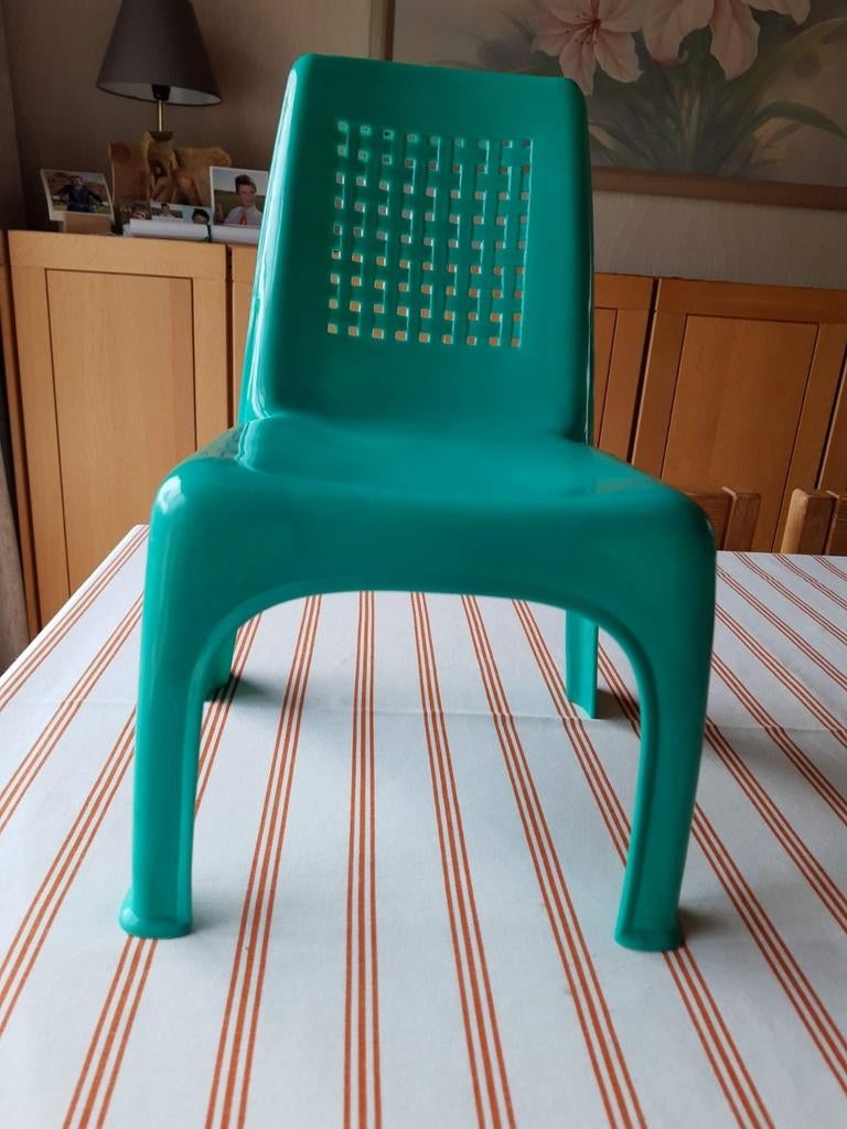 Zeer stevig 1ste kinderstoeltje, zithoogte +/- 20 cm, Ophalen, Gebruikt