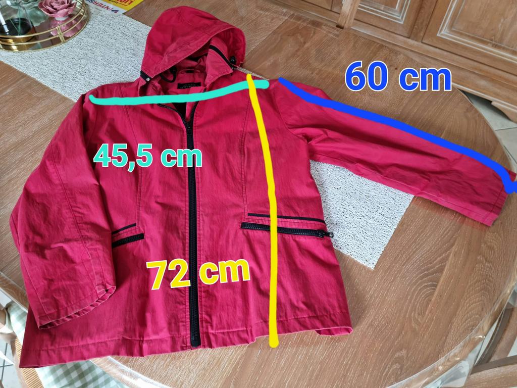 Coupe vent couleur rouge taille 42, Comme neuf