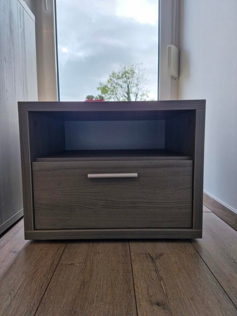 Kinderkamer: bed, commode, nachtkastje, Enlèvement, Utilisé, Garçon ou Fille