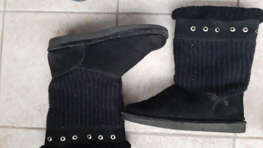 Snowboots Bearpaw noires imperméables chaudes daim 40, Enlèvement ou Envoi, Comme neuf, Bottes de neige, Noir