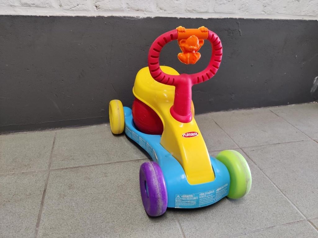 Babyauto met springbal en geluidjes, Ophalen of Verzenden, Zo goed als nieuw