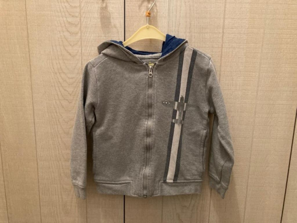 Sweat à capuche gris Stones and Bones 116 cm, Garçon ou Fille, Enlèvement ou Envoi, Pull ou Veste, Comme neuf