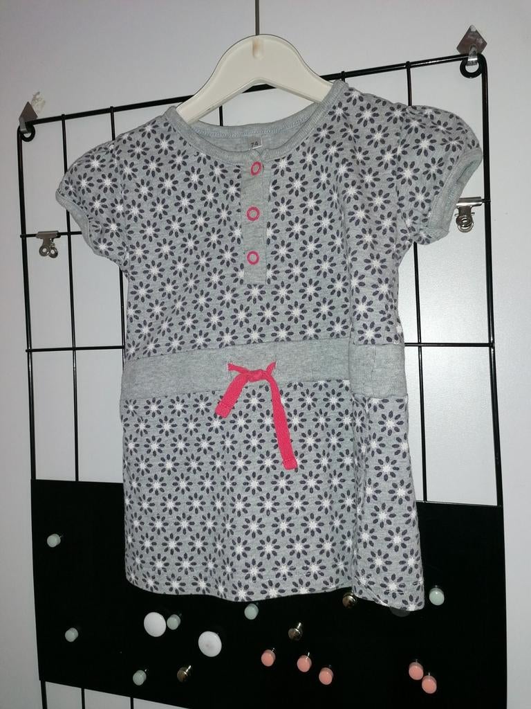 Kleedje voor 9 maanden, Kinderen en Baby's, Babykleding | Maat 74, Zeeman, Gebruikt, Meisje, Jurkje of Rokje