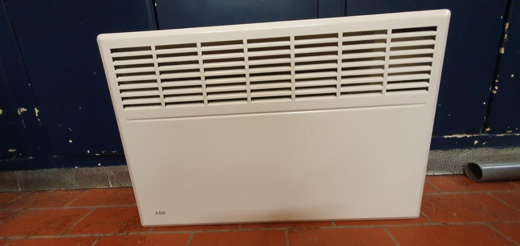 Convecteurs muraux électriques, Bricolage & Construction, 800 watts ou plus, Comme neuf, Enlèvement, Haut rendement (HR)