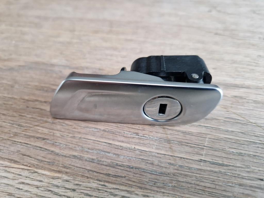 mécanisme d'ouverture Audi, boîte à gants Audi TT, Enlèvement ou Envoi, Utilisé, Audi