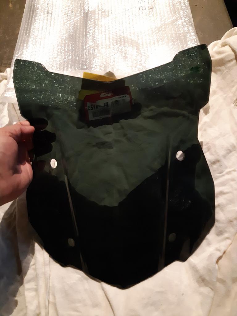 Bulle fumée Givi Bmw avec accessoires, Enlèvement