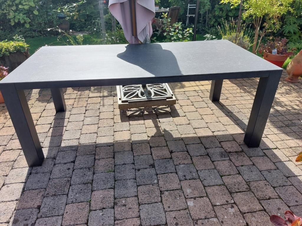 Plateau en céramique et structure en aluminium 850€, Jardin & Terrasse, Enlèvement, Comme neuf