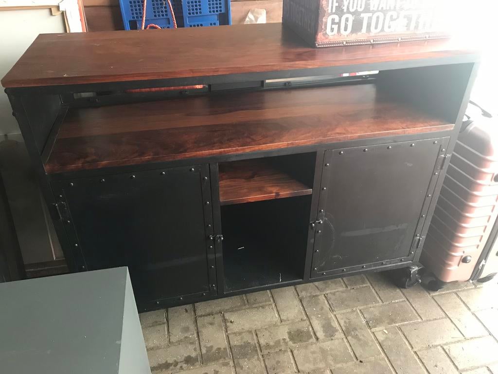 Kast op wielen, Huis en Inrichting, Ophalen, Zo goed als nieuw, Metaal