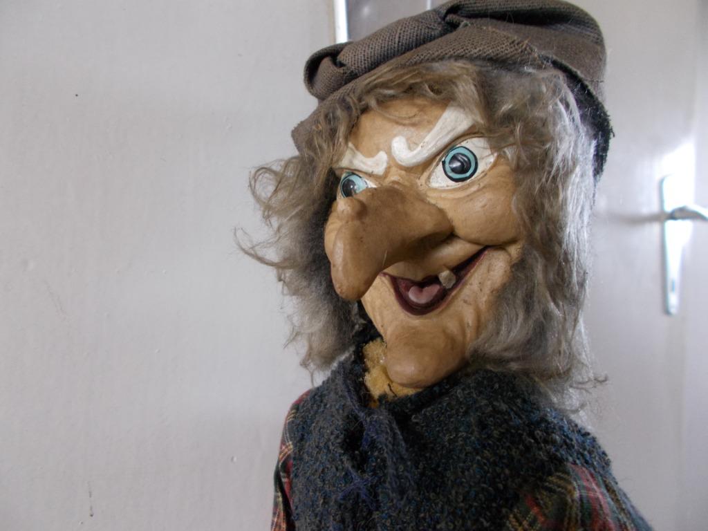 Halloween items : heks, geraamte, spinnen,..., Hobby en Vrije tijd, Feestartikelen, Ophalen of Verzenden