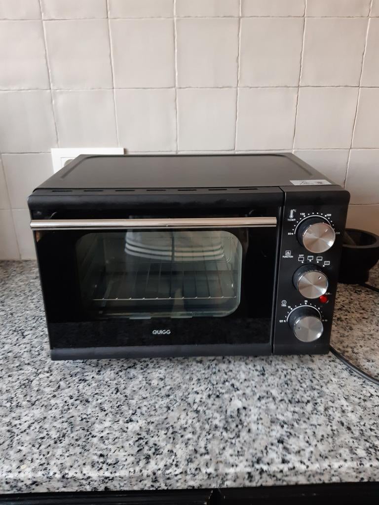 Quigg oven zwart met grill, Minder dan 45 cm, Oven, Ophalen of Verzenden, Zo goed als nieuw