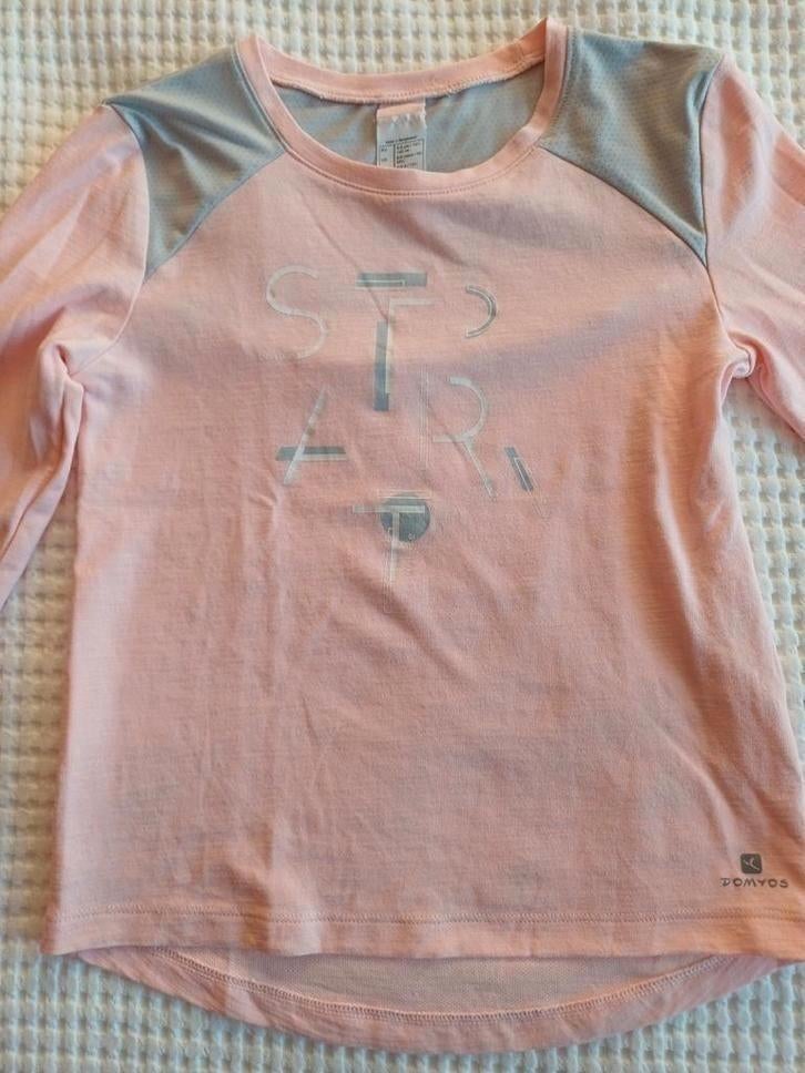Lichtroze longsleeve decathlon 128, Enfants & Bébés, Vêtements enfant | Taille 128, Enlèvement ou Envoi, Chemise ou À manches longues