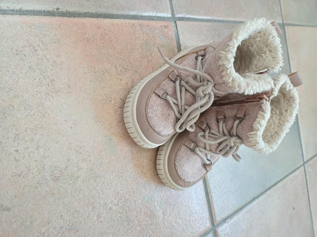 Meisjes schoenen, Milo & Mila, Comme neuf, Enlèvement, Autres types