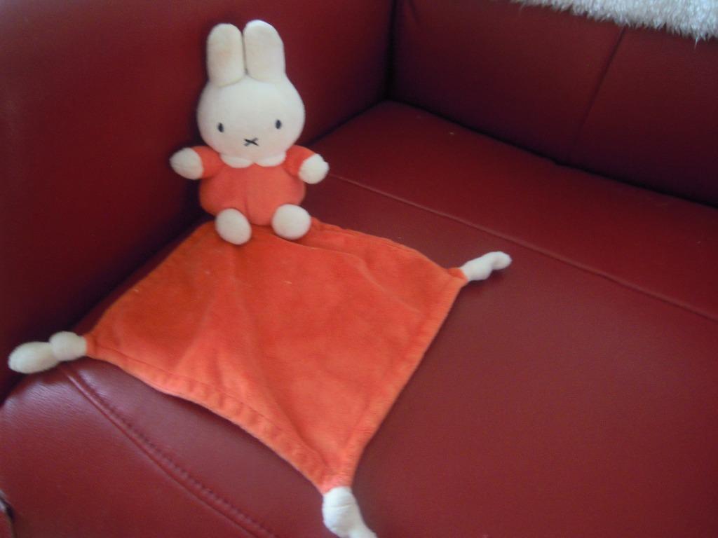 knuffeldoekje nijntje(doosD), Ophalen of Verzenden, Nieuw, Konijn