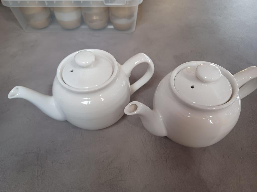 2 x theepot, Enlèvement ou Envoi, Porcelaine