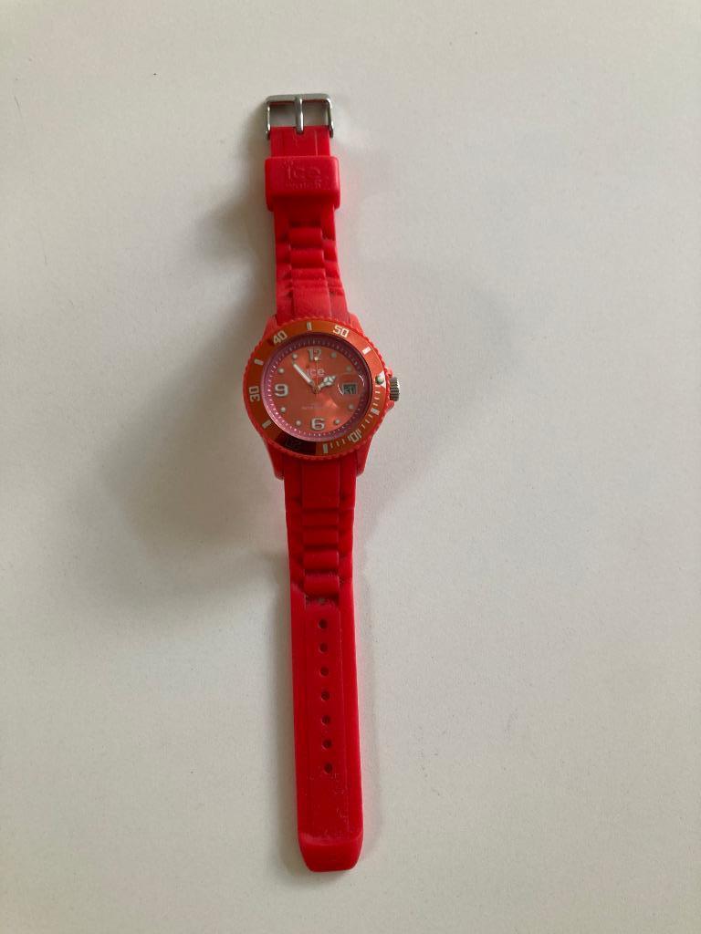 Ice watch rood 10 atm water resistant, Bijoux, Sacs & Beauté, Montres | Hommes, Enlèvement ou Envoi, Comme neuf, Montre-bracelet