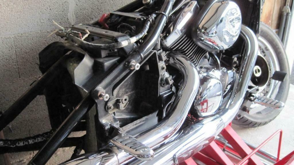 Vend toutes pièces VN800 & Kawasaki gros stock tous modèles, Motoren, Ophalen, Gebruikt