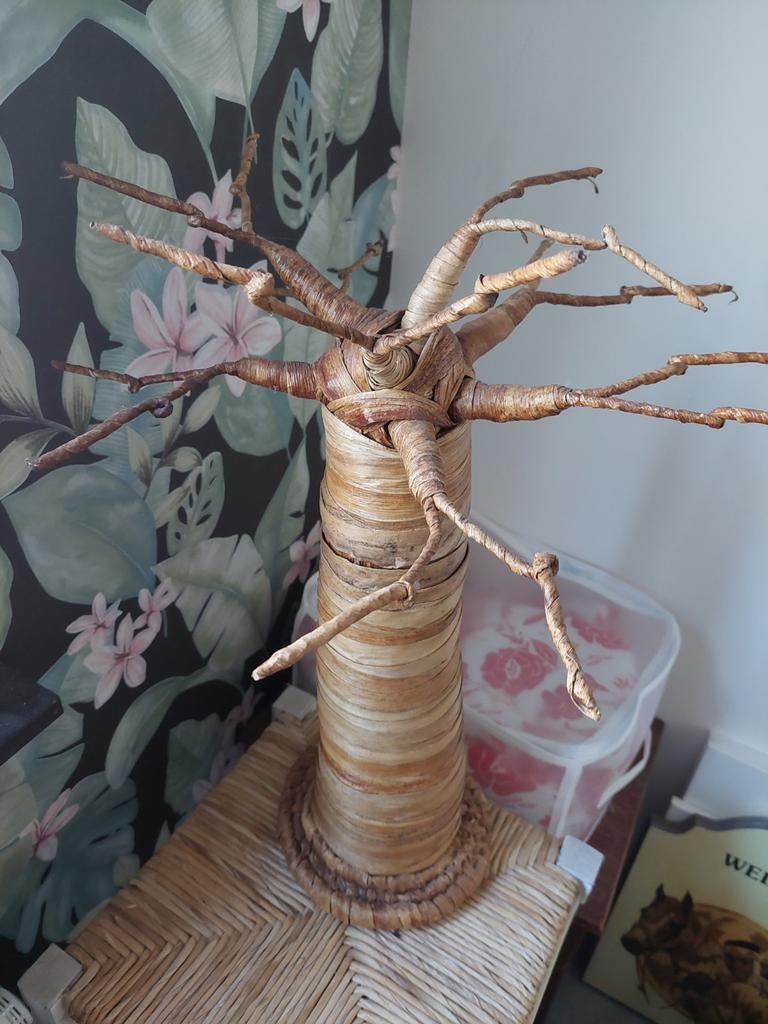 Boom gemaakt van bananenbladeren 60 cm hoog, Ophalen