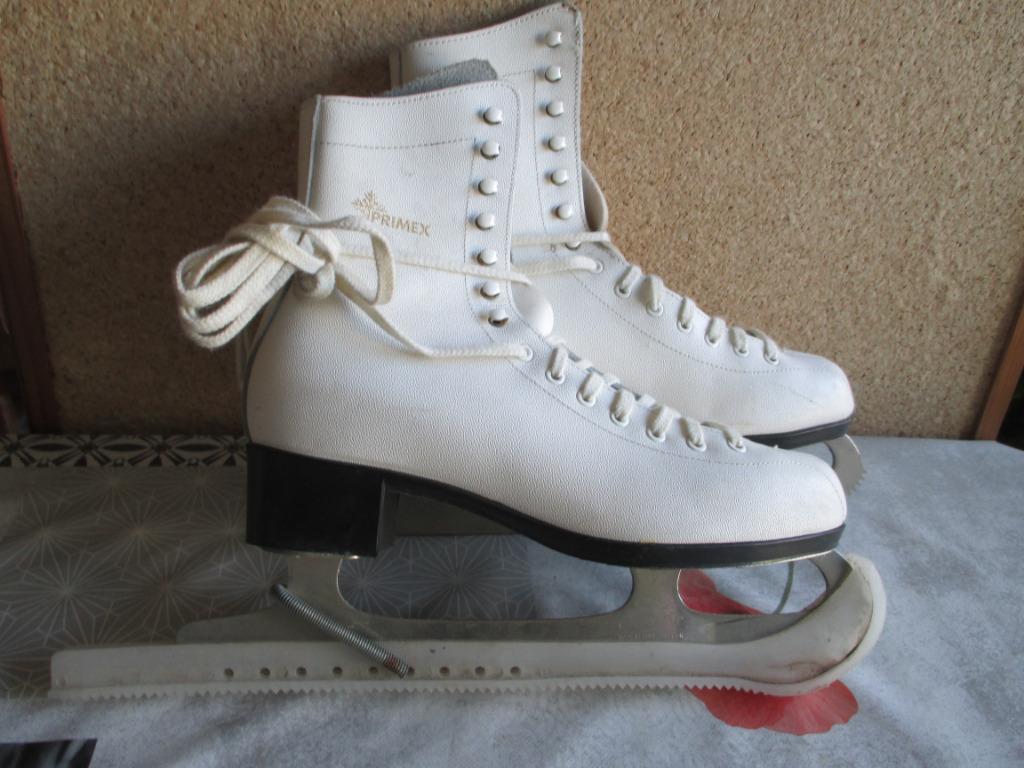 schaatsen wit, Sport en Fitness, Schaatsen, Ophalen of Verzenden, Gebruikt, Kunstschaatsen