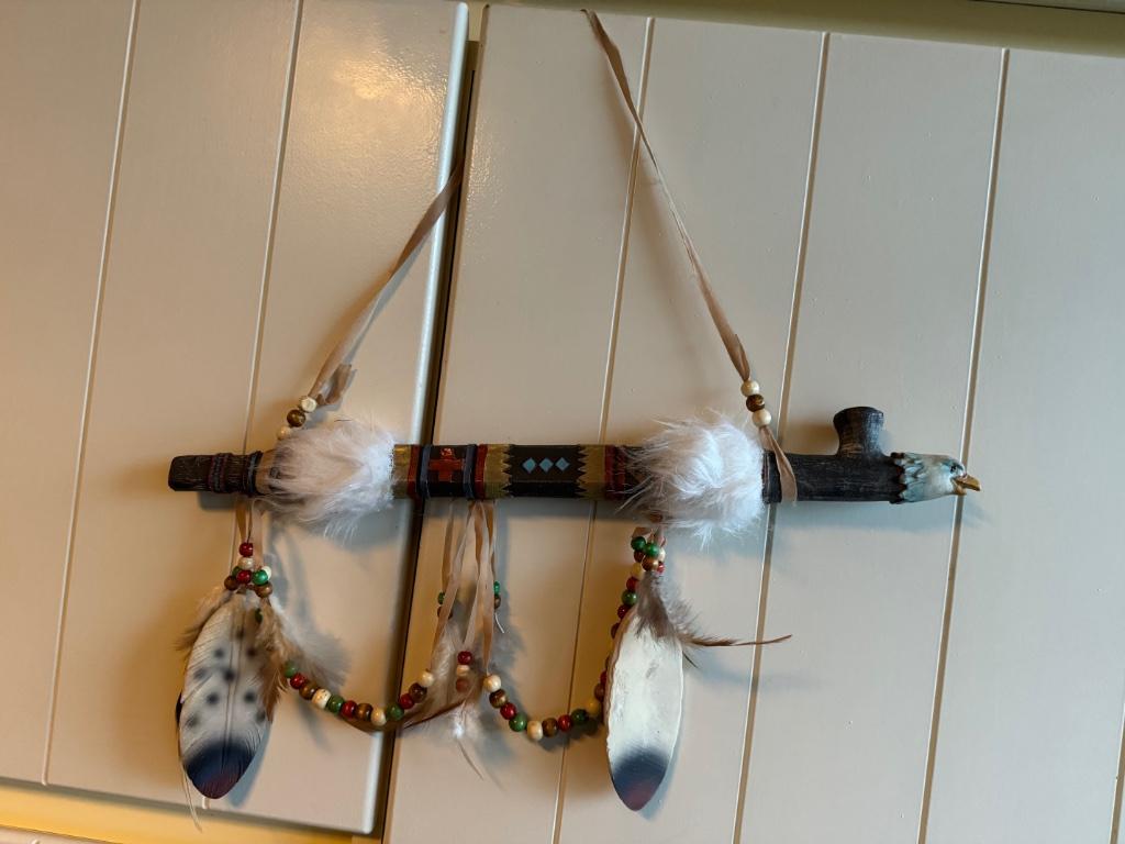 Indianen Vredespijp Replica verkleedartikel, Ophalen of Verzenden, Zo goed als nieuw, Feestartikel