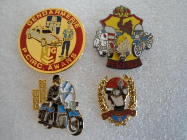 Pin's Gendarmerie, Collections, Enlèvement ou Envoi