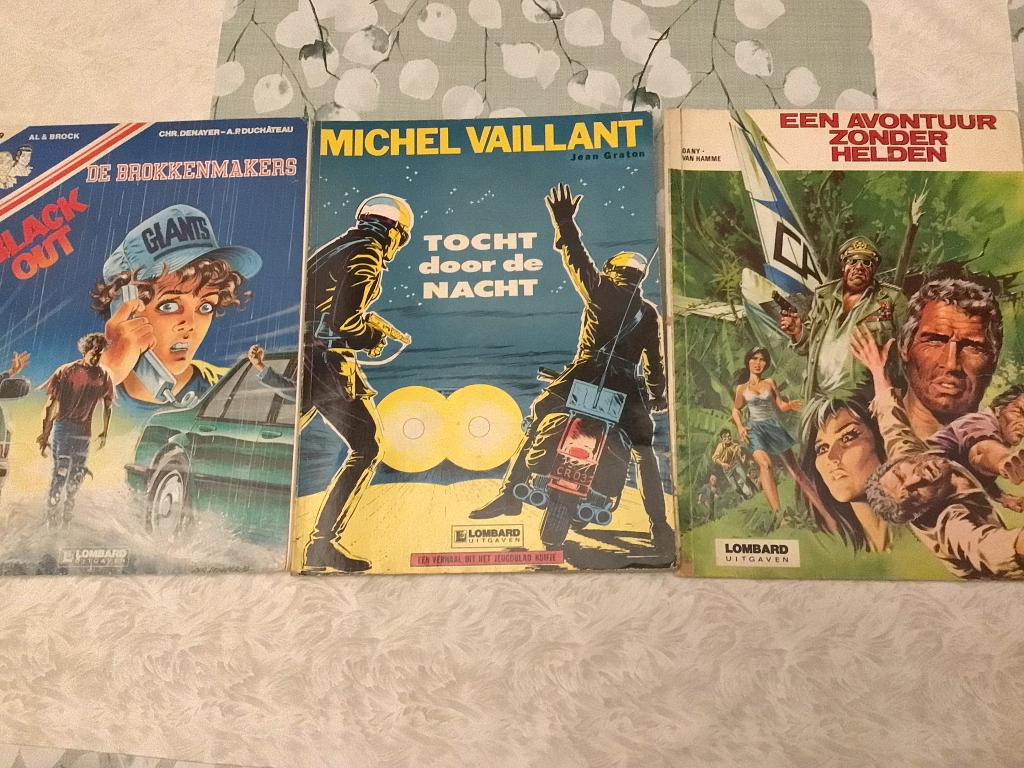 Strips Michel Vaillant en andere, Ophalen of Verzenden, Gelezen