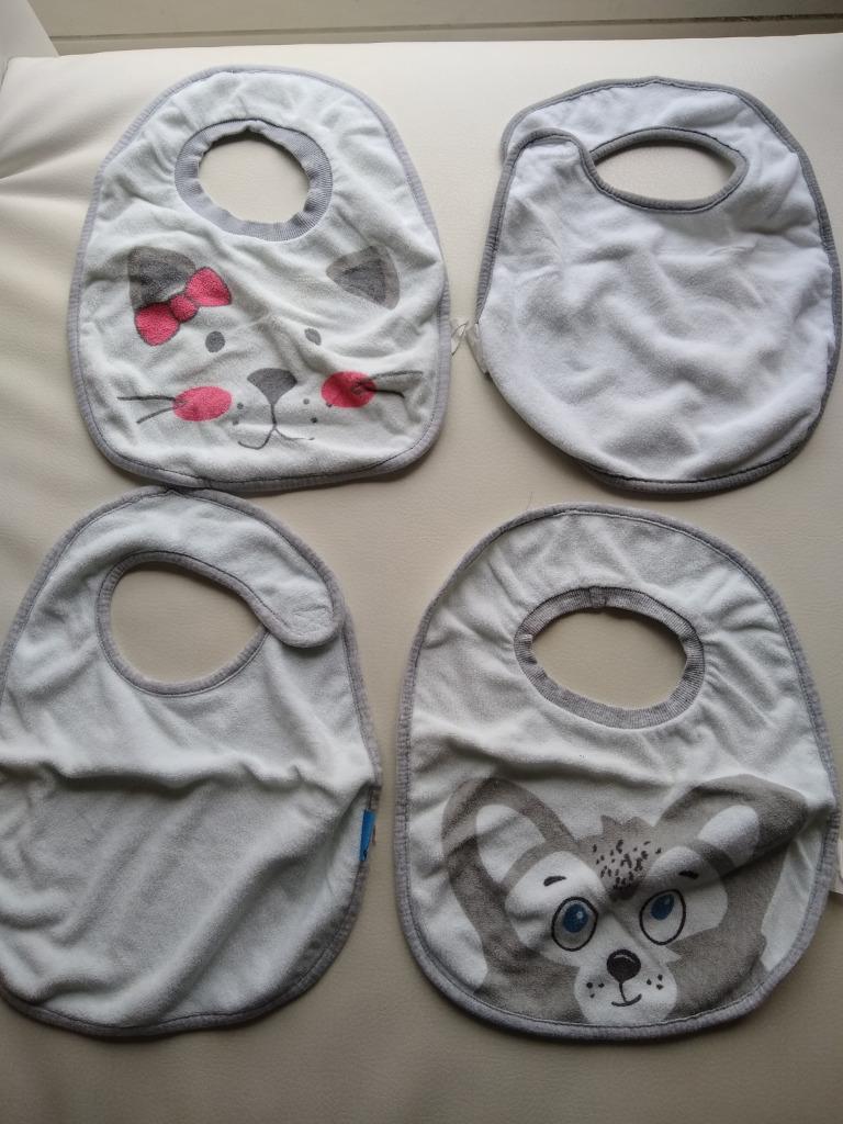 4 slabbetjes met velcrosluiting, Ophalen of Verzenden, Zo goed als nieuw