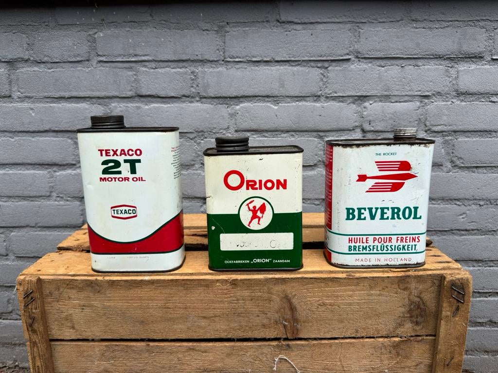 Diverse 1 liter olie blikken, Verzamelen, Merken en Reclamevoorwerpen, Ophalen of Verzenden, Gebruikt, Verpakking