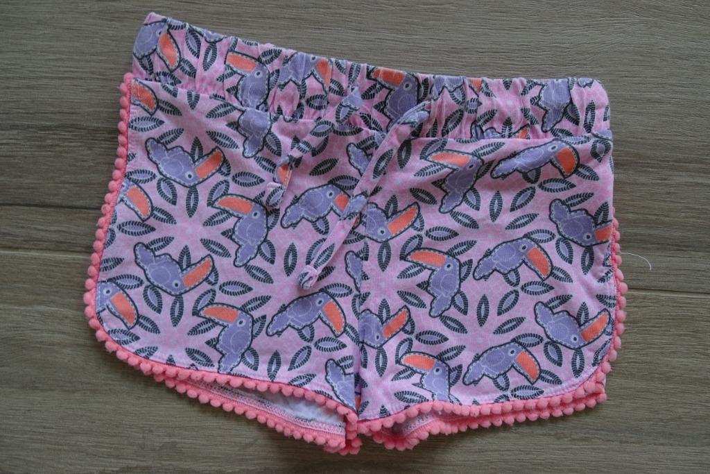 Roze short toekan maat 98 / 104, Ophalen of Verzenden, Zo goed als nieuw, Meisje, Broek