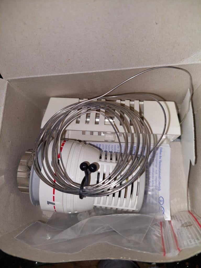 VANNE THERMOSTATIQUE., Bricolage & Construction, Neuf