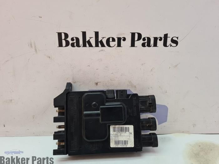 Spanningsregelaar van een Renault Grand Scenic, Gebruikt, -, Renault, -