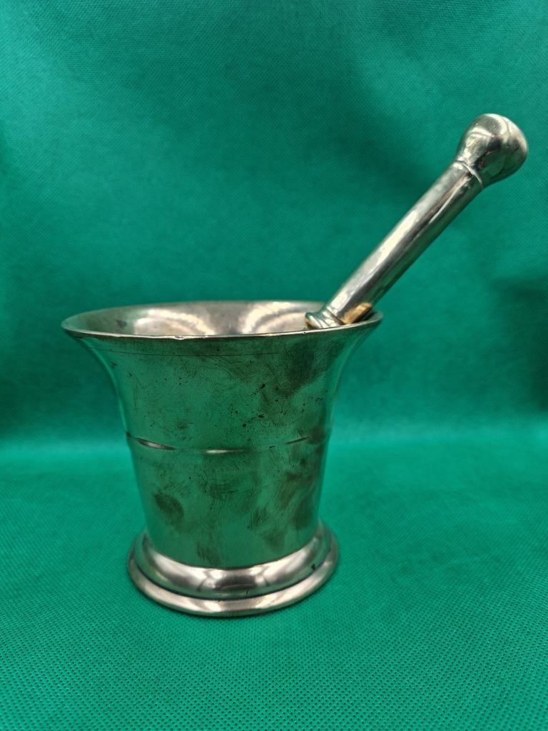 Antieke bronzen vijzel met stamper, Ophalen of Verzenden
