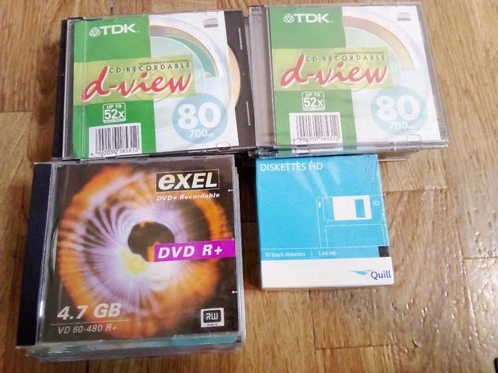 CD rom DVD  vierges disquettes, Informatique & Logiciels, Enlèvement ou Envoi, Comme neuf, Cd
