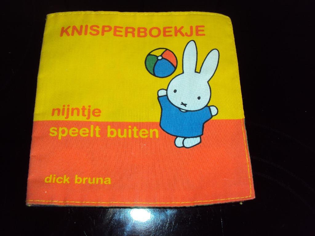 2 Knisperboekjes" :Nijntje speelt buiten" "Nijntje op reis", Ophalen of Verzenden