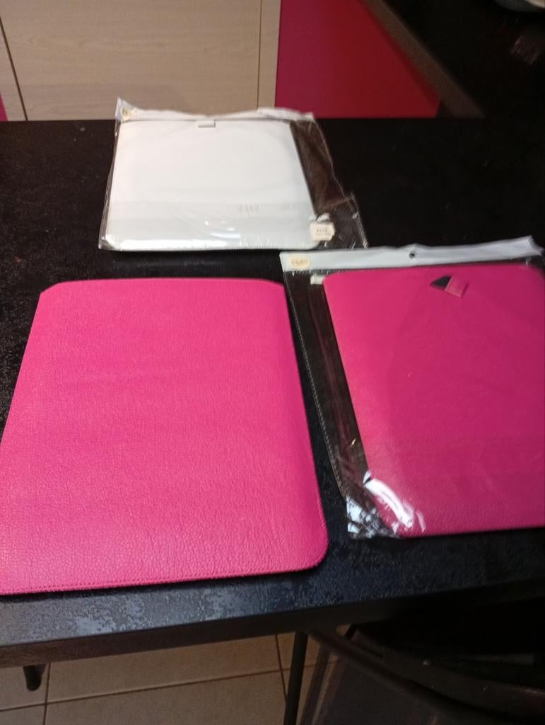 hoesjes voor iPad of andere, Zo goed als nieuw