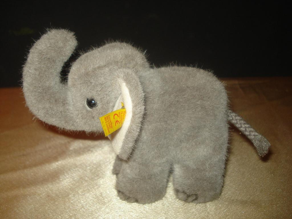 STEIFF Elephant 18 cm de Long Vintage Très Bon Etat, Collections, Ours & Peluches, Enlèvement ou Envoi, Comme neuf, Autres types