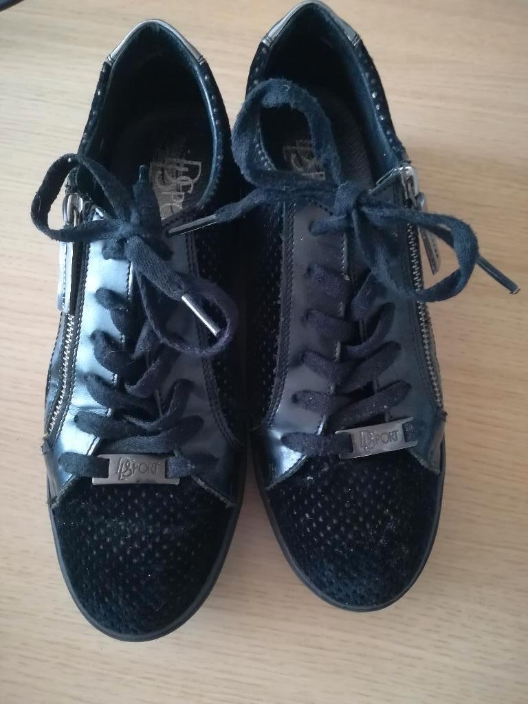 Sneaker DL sport, Ophalen