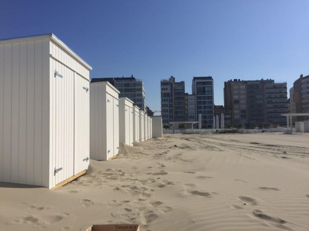 Nieuwe strandcabine