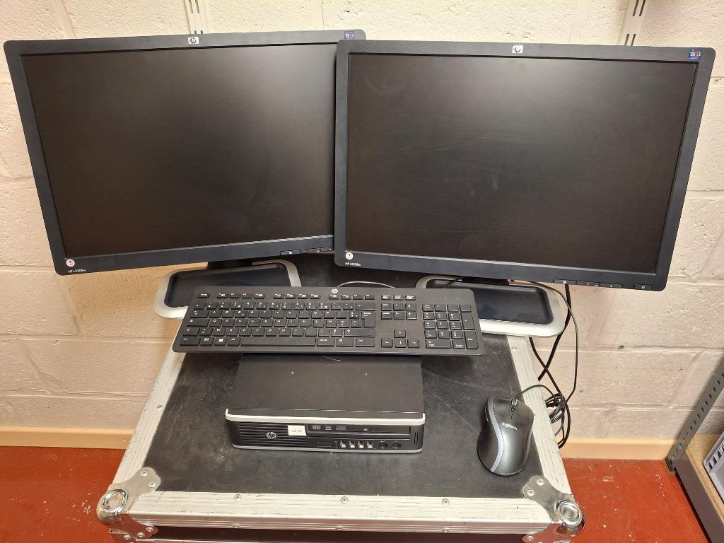 Windows 10-computer + 2 schermen, Computers en Software, Ophalen, Packard Bell, Met monitor, SSD