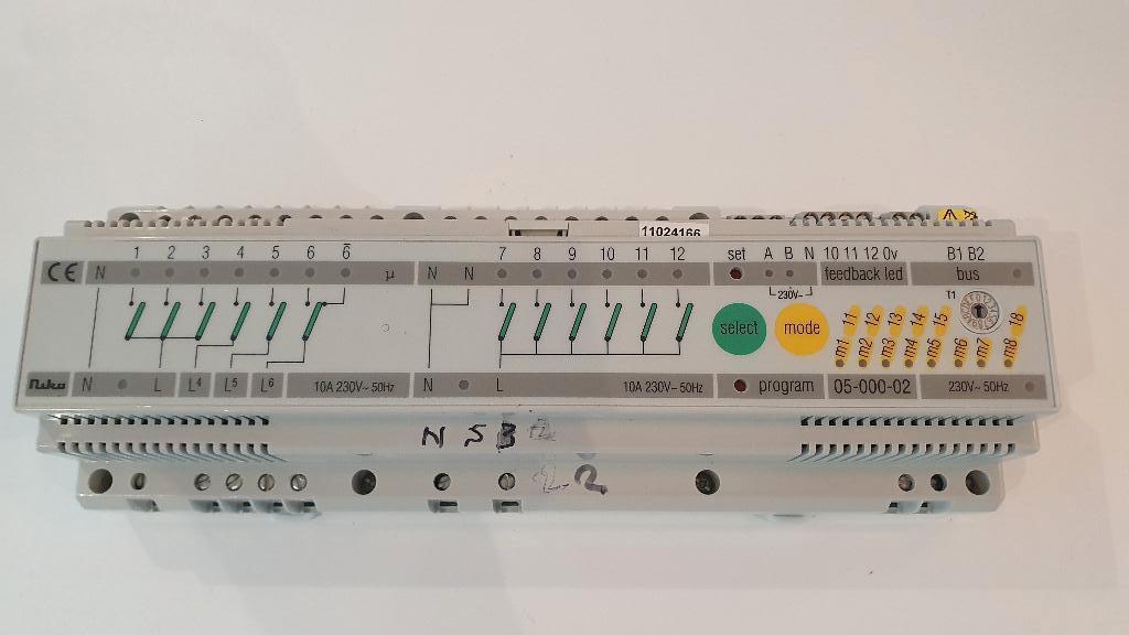 Niko Nikobus 05-000-02 schakelmodules met 12 uitgangen, Doe-het-zelf en Bouw, Verzenden, Zo goed als nieuw